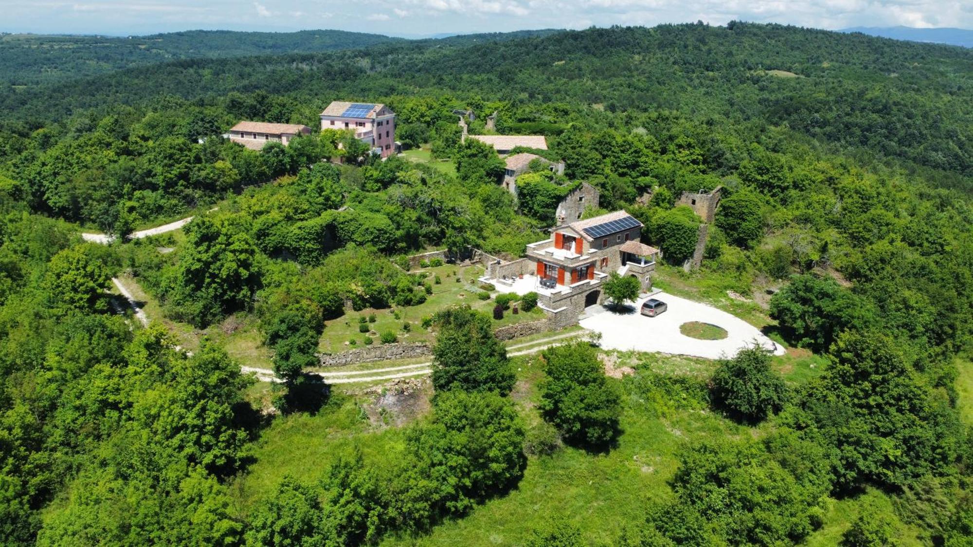 グロジュニャン Casa Del Conte - Peaceful Hideaway In North Istriaヴィラ エクステリア 写真